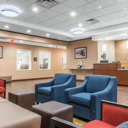 Comfort Inn & Suites Питсбърг Екстериор снимка