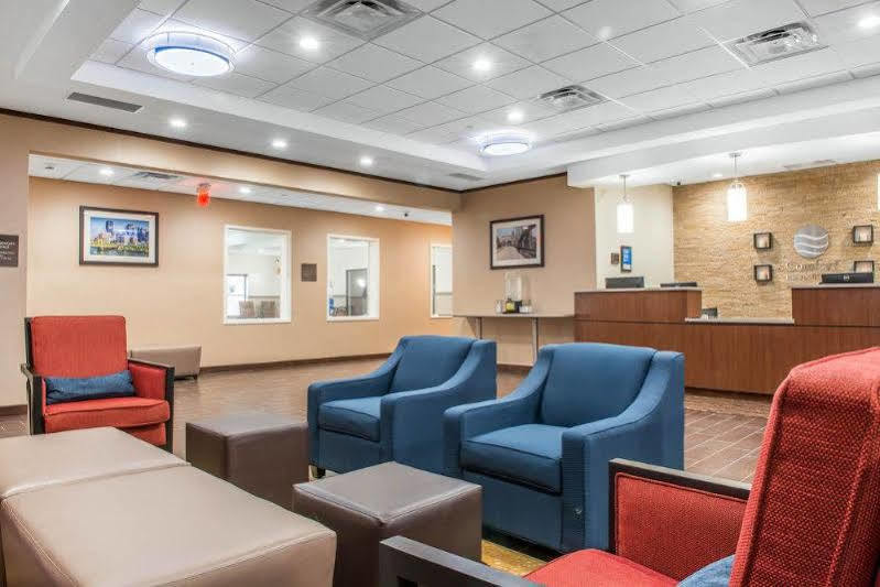 Comfort Inn & Suites Питсбърг Екстериор снимка